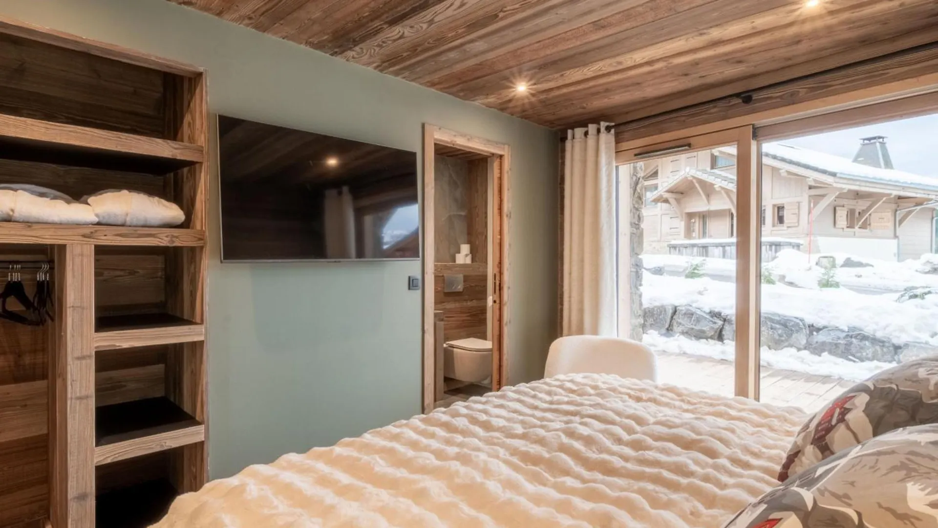 Chalet De Luxe Aux Gets - 5 Chambres, Jacuzzi, Animaux Acceptes, Parking - Fr-1-671-282 Les Gets
