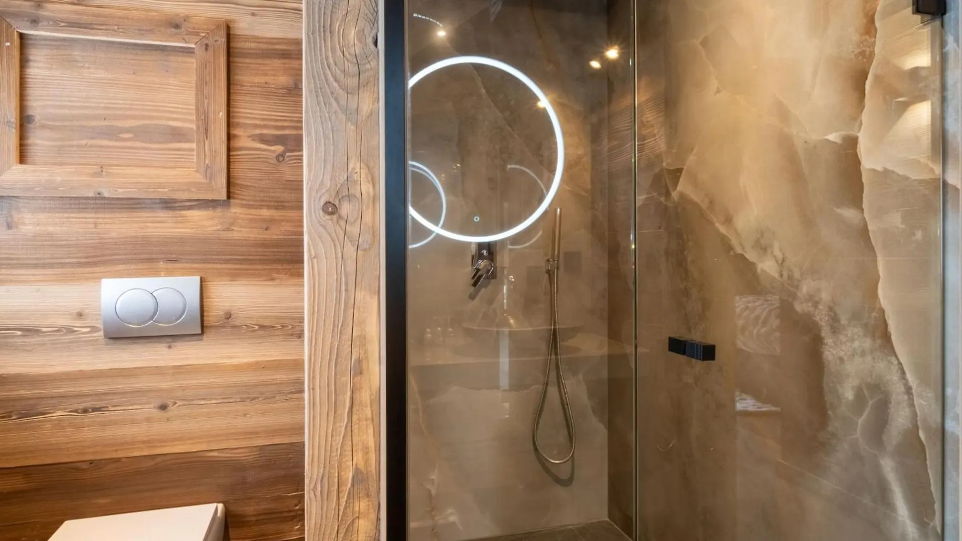 Chalet De Luxe Aux Gets - 5 Chambres, Jacuzzi, Animaux Acceptes, Parking - Fr-1-671-282 Les Gets